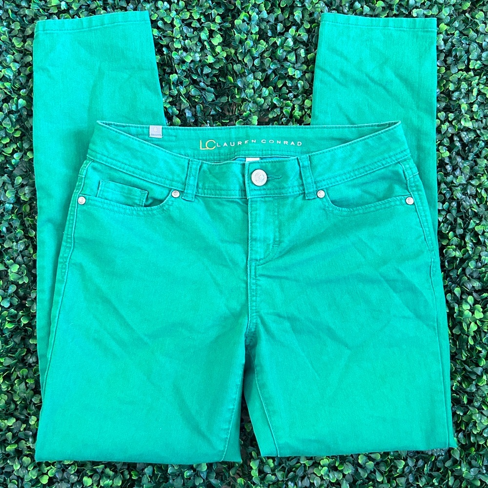 Lauren Conrad EUC Kelley green stretch ankle jeans